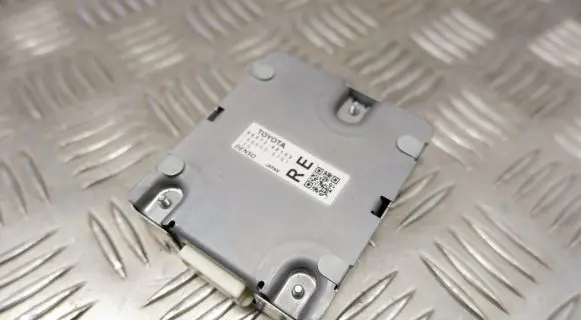 Toyota Highlander XU70 Other control units/modules 8657248100