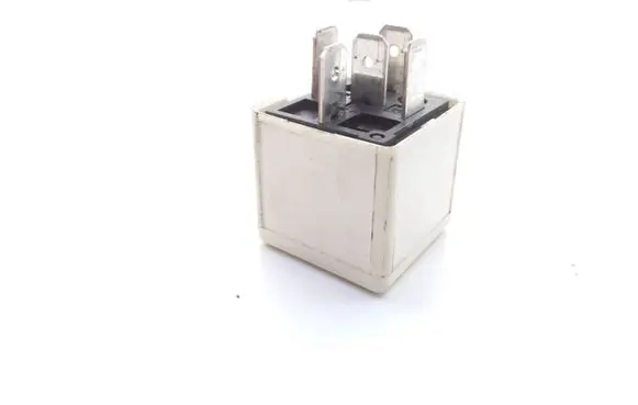 Ford Mondeo MK II Other relay 87GG13K043BA V23134N55X156
