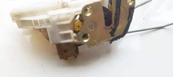 Mitsubishi Space Wagon Front door lock