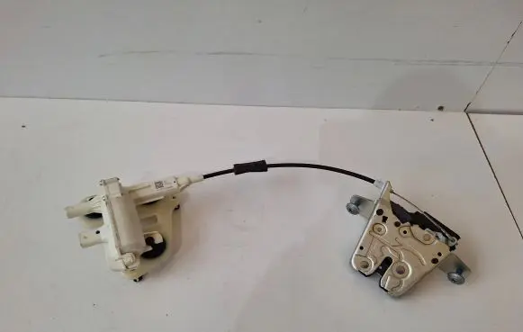 Mercedes-Benz EQC Tailgate/trunk/boot lock/catch/latch 0999068600