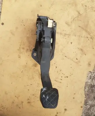 Clutch pedal