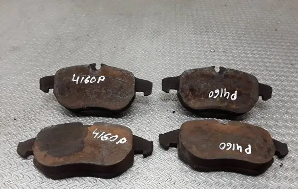 Cadillac BLS Brake pads (front) 