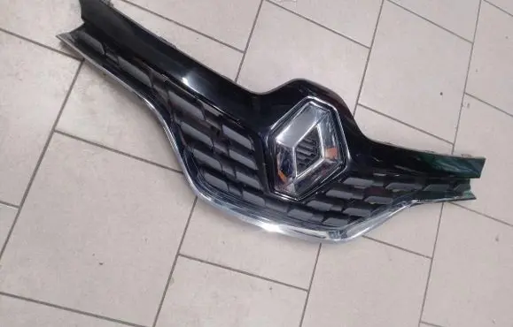 Renault Scenic IV - Grand scenic IV Front bumper upper radiator grill 622561964R