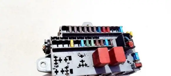 Fiat Punto (188) Fuse box set 46520422 a878