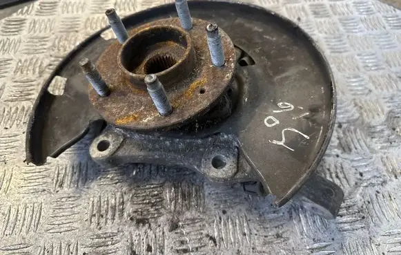 Opel Astra J Front wheel hub