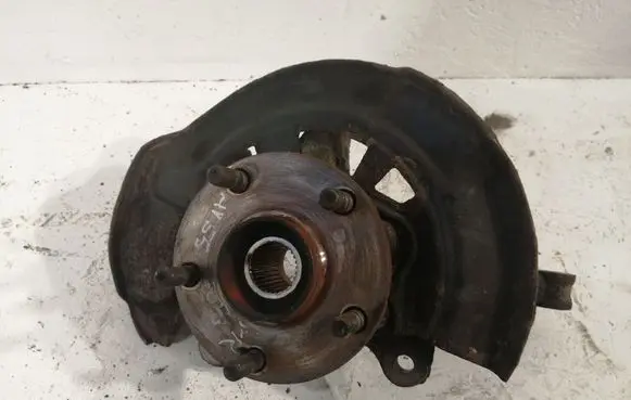 Toyota Avensis T270 Front wheel hub 4355002020 4321105090