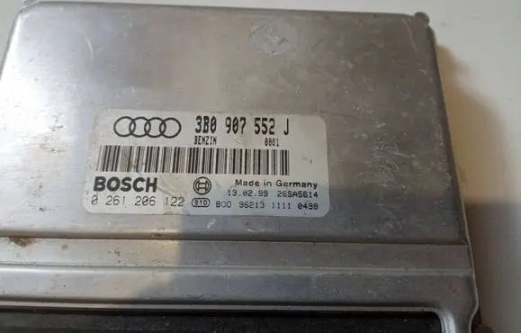 Audi A6 S6 C5 4B Engine control unit/module 3B0907552J 26SA5614 0261206122