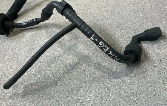 Volkswagen Touareg I Vacuum line/pipe/hose 