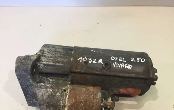 Opel Vivaro Starter motor
