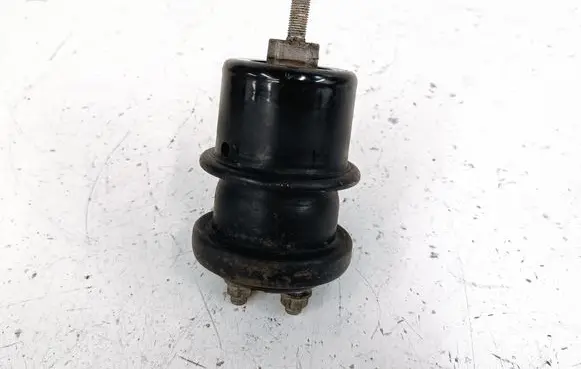 Engine mount bracket