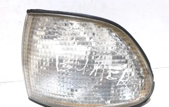 BMW 7 E38 Front indicator light
