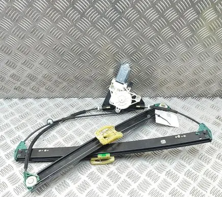 Volkswagen Touareg III Front door window regulator with motor 760837462D 4K0959802