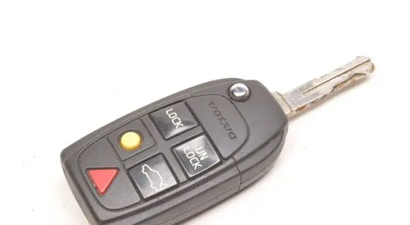 Volvo XC70 Ignition key/card 8626557