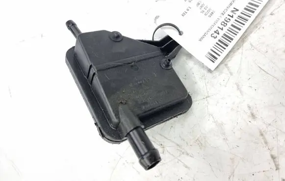 Audi A3 S3 8L Power steering fluid tank/reservoir 1J0422371C WSPOMAGANIA