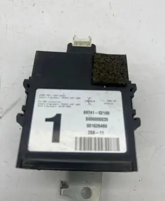 Toyota Auris 150 Door control unit/module 8974102100 S000000035