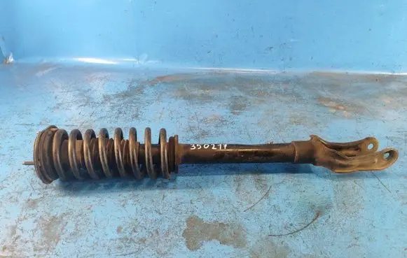 Jeep Grand Cherokee Front shock absorber/damper 68204962AB