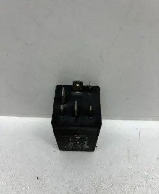 Opel Frontera B Fuel pump relay 1238966 90378651 50205001