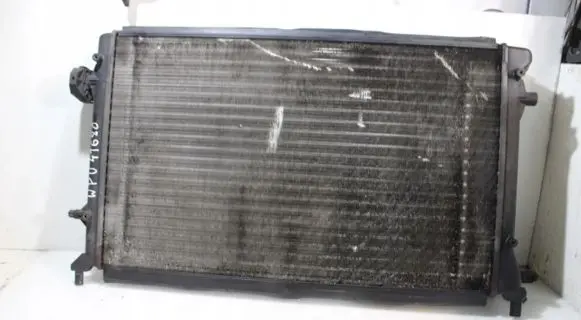 Coolant radiator