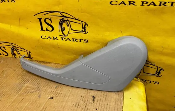Mercedes-Benz GL X166 Seat trim A1669102004