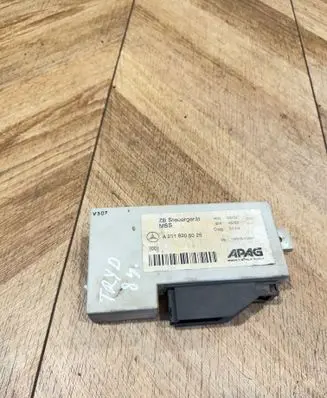 Mercedes-Benz E W211 Other control units/modules A2118205026 030215010657