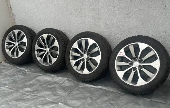 Jeep Cherokee R19 alloy rim 