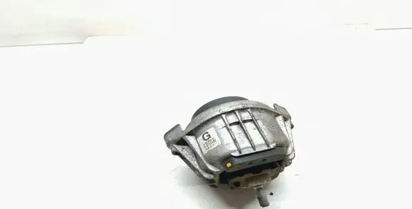 BMW 3 E90 E91 Engine mount bracket 6768800