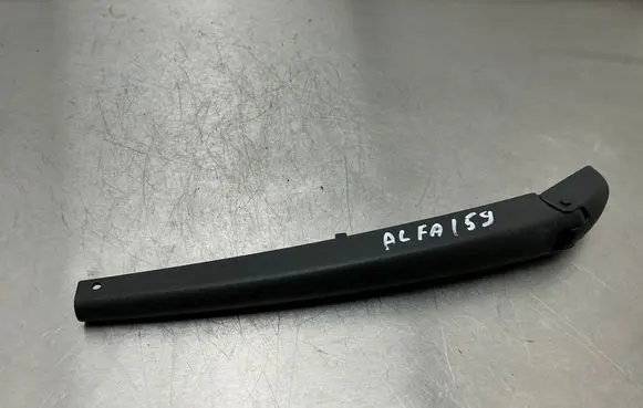 Alfa Romeo 159 Rear wiper blade arm