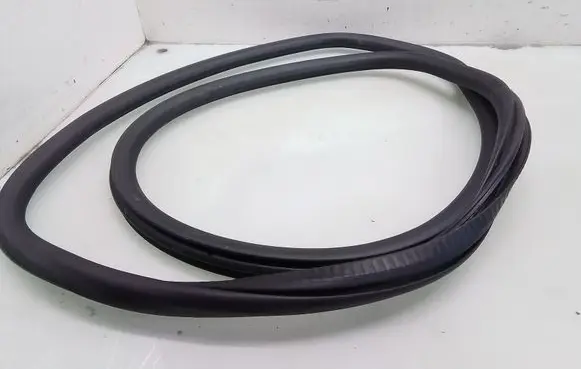 Peugeot 2008 II Rear door rubber seal (on body) 