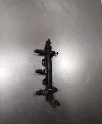 Volkswagen Polo IV 9N3 Fuel injection system set 03e133320