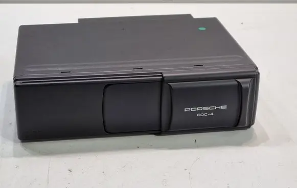 Porsche Cayenne (9PA) CD/DVD changer 7L5035111C