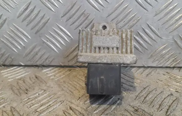 Nissan X-Trail T31 Glow plug pre-heat relay