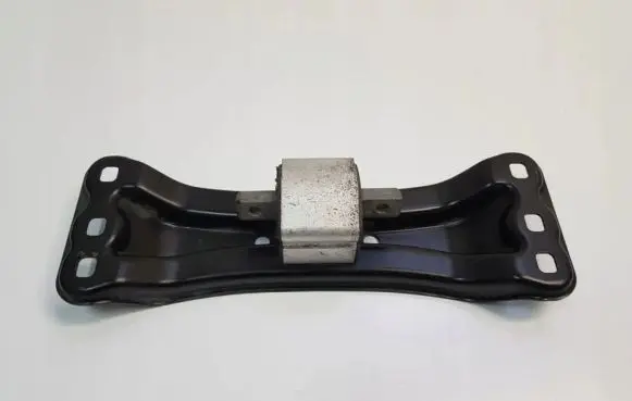 Mercedes-Benz CLS C218 X218 Gearbox mount