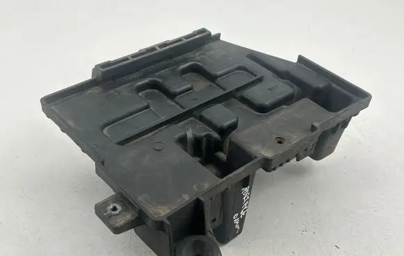 Battery tray