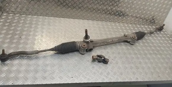 Toyota Yaris Steering rack