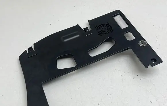 Dashboard lower bottom trim panel