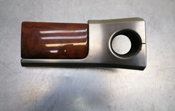 Volkswagen Touareg I Dashboard glove box trim 7L6857240