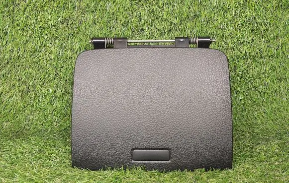 Volkswagen Touareg II Glove box 7P6857922