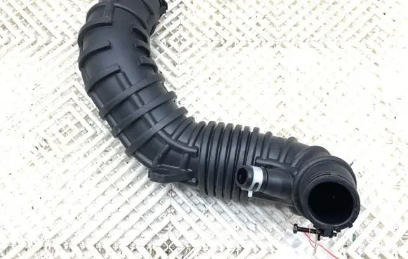 Intercooler hose/pipe
