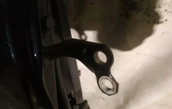 Ford Focus C-MAX Rear door lower hinge