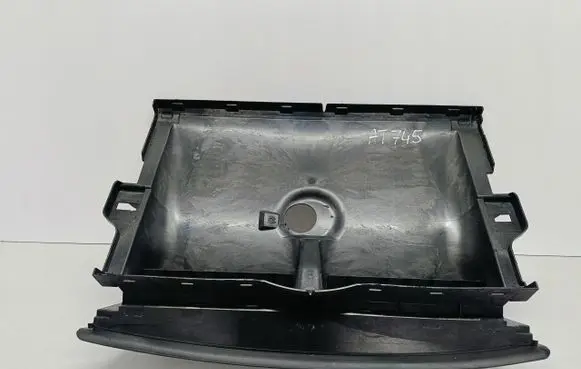 Tesla Model Y Radiator trim 1640666-00-A