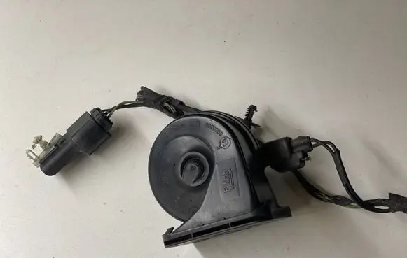 Jaguar F-Pace Horn signal GX7313802AA 2L29092016 2326J29