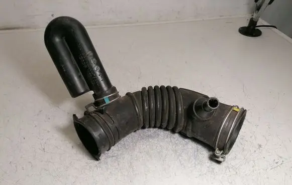Toyota Avensis Verso Air intake hose/pipe 1788128100