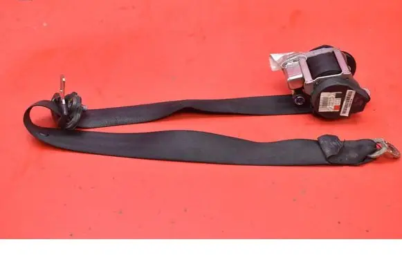 Skoda Octavia Mk2 (1Z) Front seatbelt 1Z0857701A