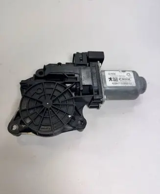 Peugeot 508 II Front door window regulator motor 9837663280