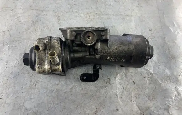 Volkswagen Polo IV 9N3 Oil filter mounting bracket 045115389 028117021 028117021K