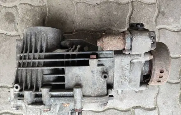 Volkswagen Multivan T5 Rear differential 09N525010
