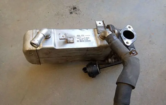 Hyundai Santa Fe EGR valve cooler 284162F100