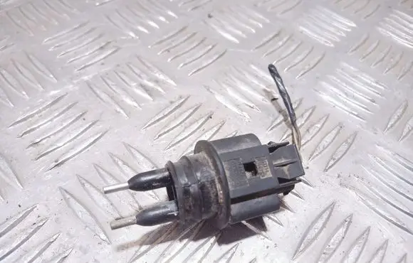 Volkswagen Sharan Windshield washer fluid level sensor 