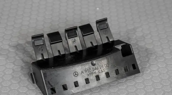 Mercedes-Benz Sprinter W907 W910 Other interior part A9105462800