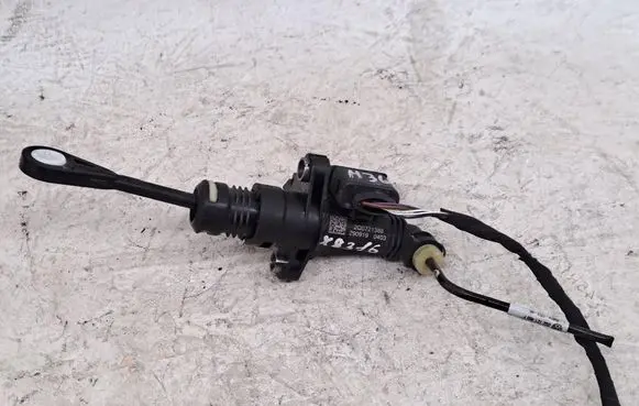 Clutch slave cylinder